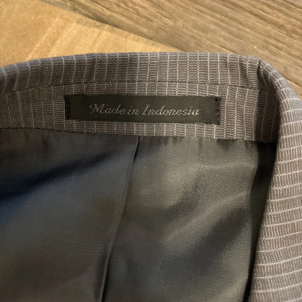 CALVIN KLEIN Mens Gray Pinstripe Wool Flat Front 2 Pc Suit 38S Jacket 32x30 Pant - Picture 7 of 12